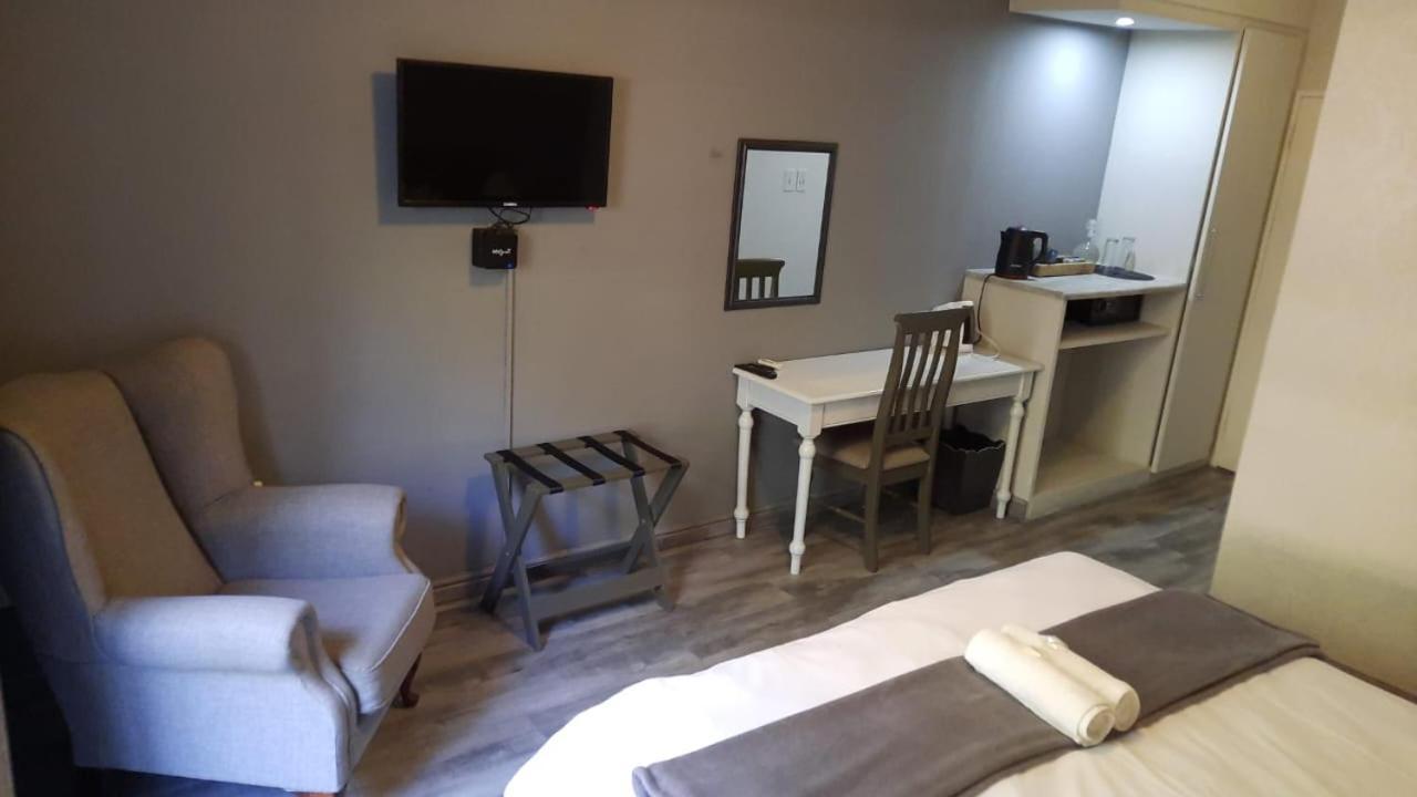 Hotel Vista Ort Kempton Park Exterior foto
